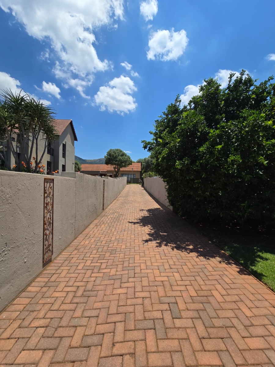 4 Bedroom Property for Sale in Leloko Lifestyle Estate North West